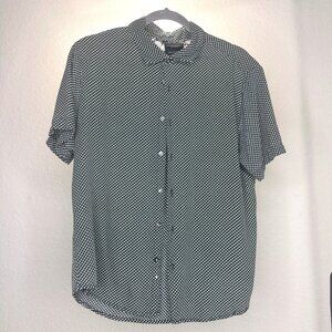 Men's Medium Short Sleeve Button-Up Shirt